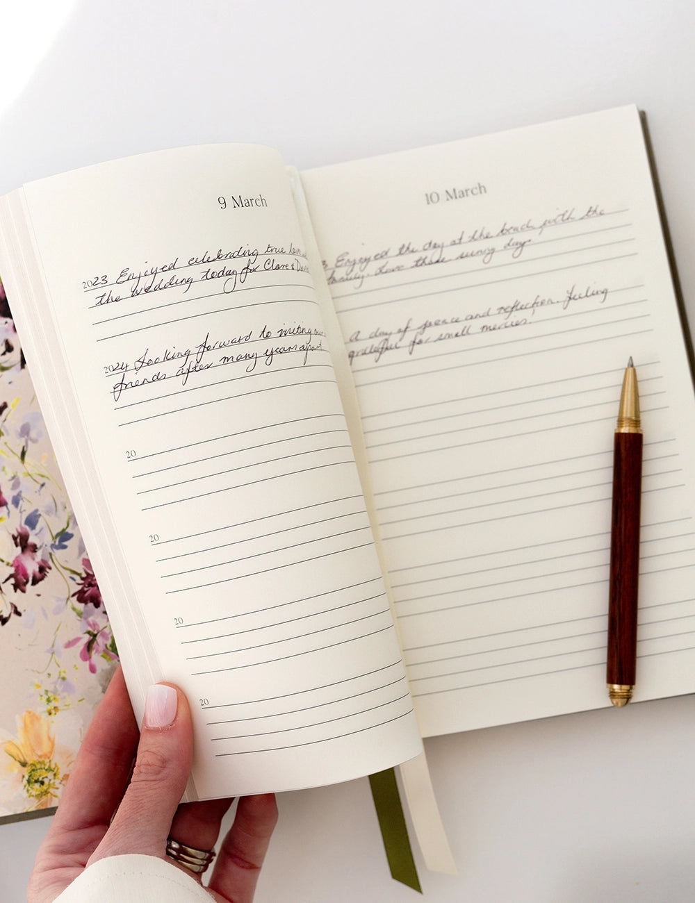 5-Jahres-Tagebuch – Eleganz trifft auf Zeitreise Buch