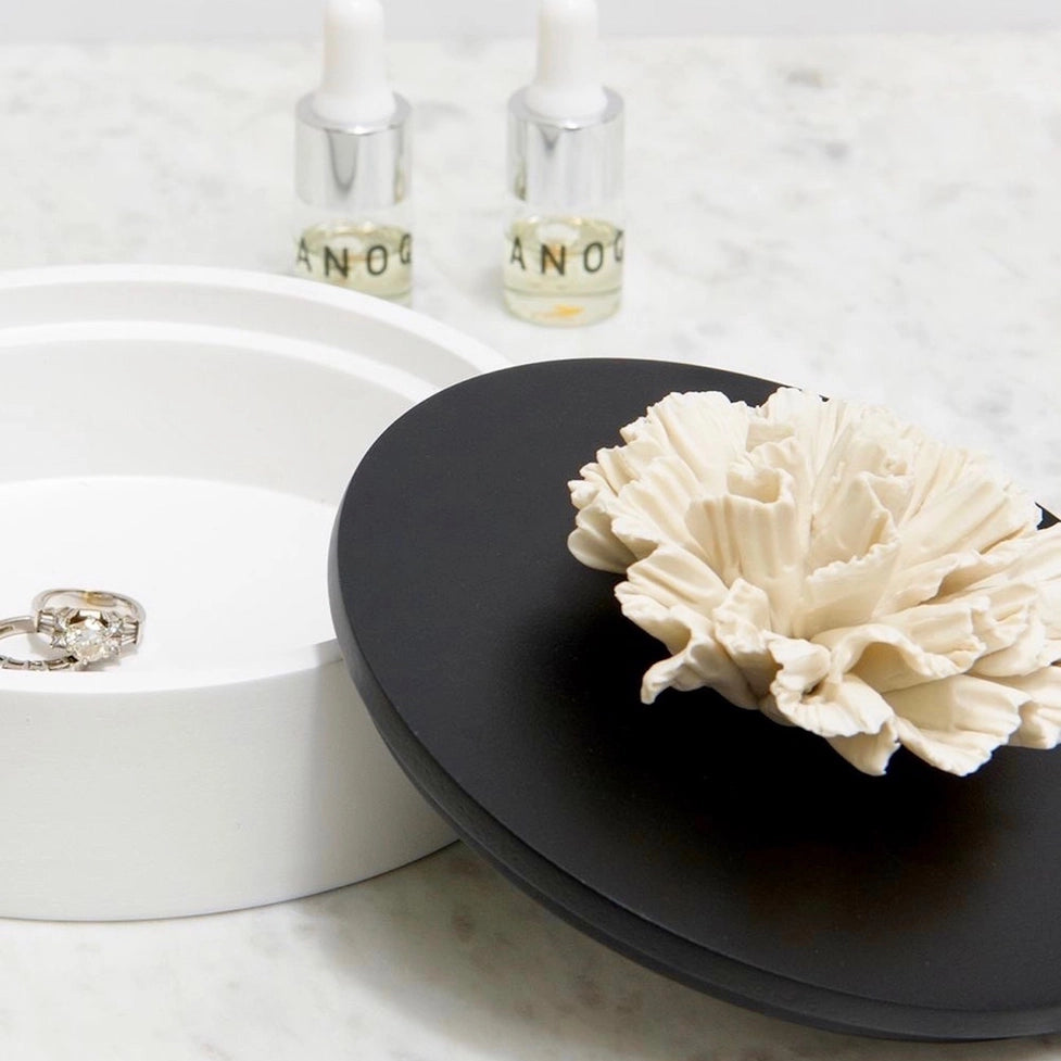 Dekorative Holzkiste mit Celosia-Cabochon Duftdiffusor Schmuckbox