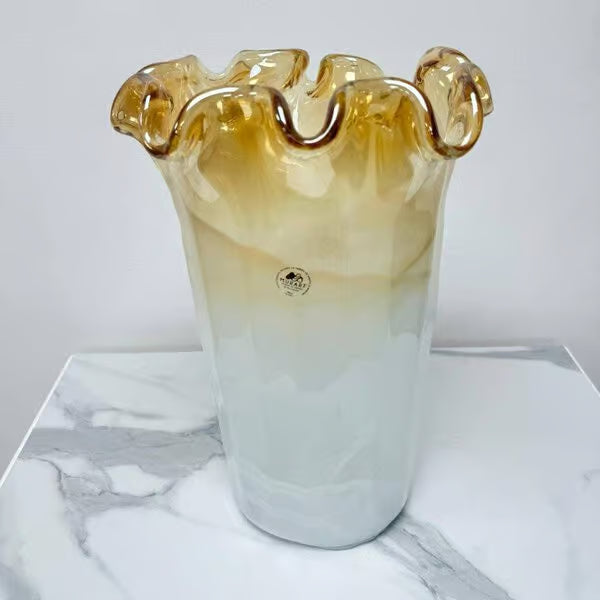 Tuch Vase Weiss mit Nike-Bordüre Vase