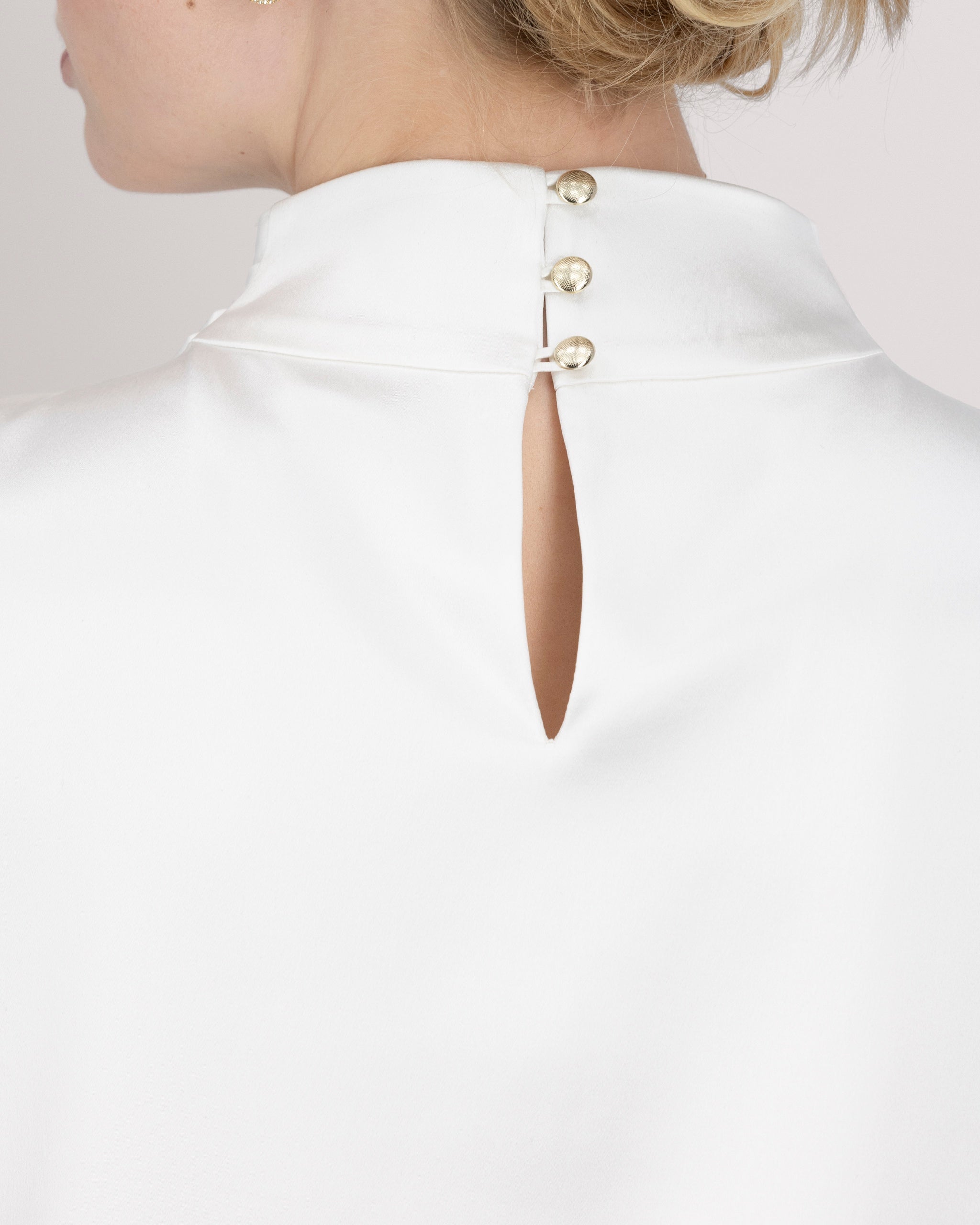 Drapiertes Top aus reiner Peace Silk drapiertes-top-aus-reiner-peace-silk-det