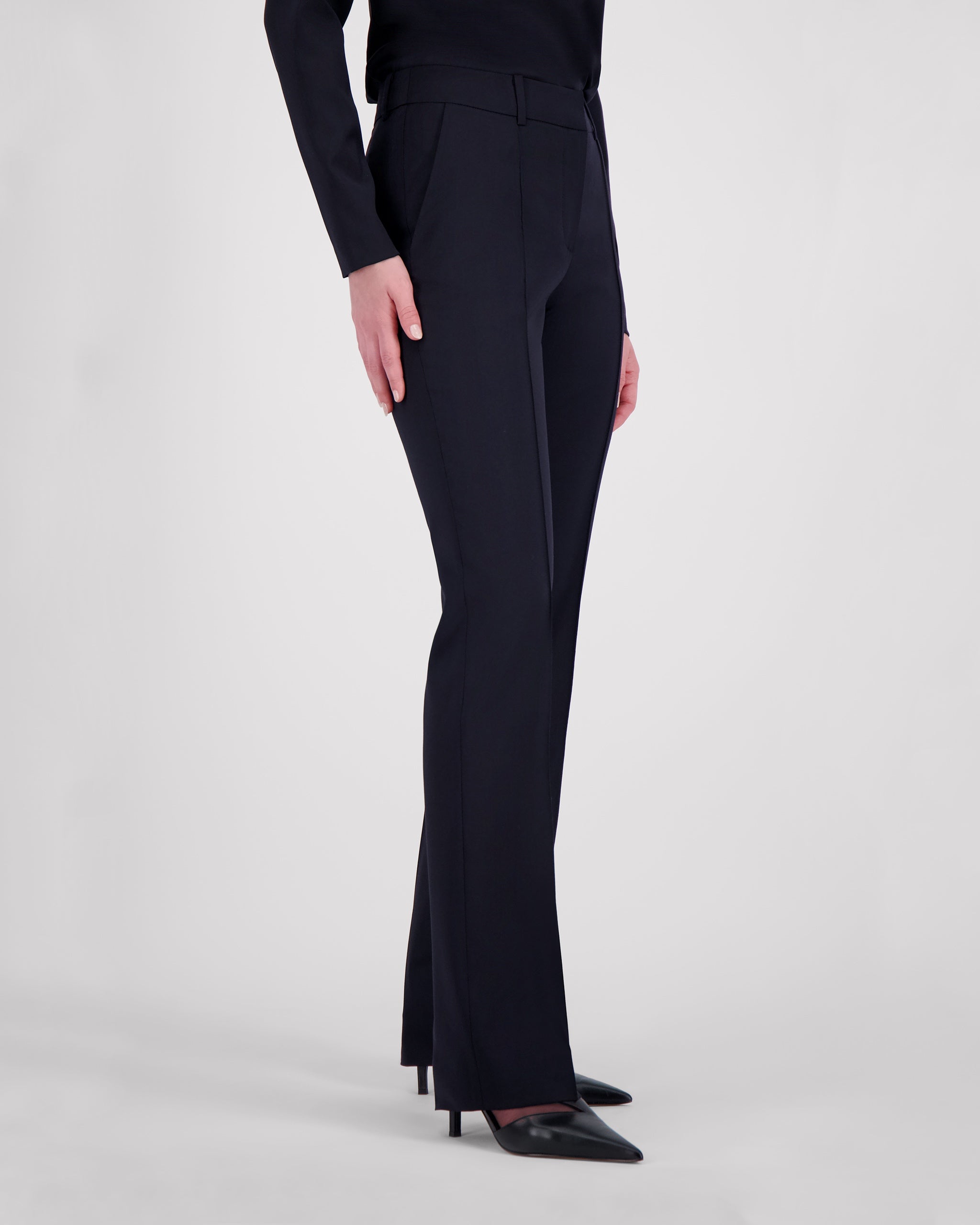 Elegante Hose aus reiner Merinowolle in Navy elegante-hose-aus-reiner-merinowolle-in-navy-front