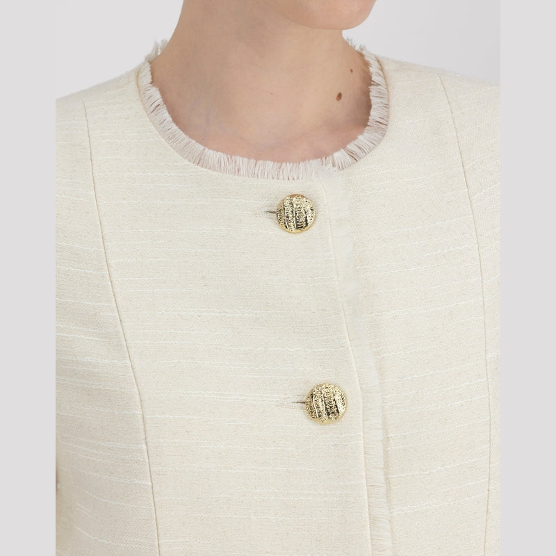 Kurzes Jackett mit ausgefransten Details aus reiner Peace Silk – limitierte Kollektion