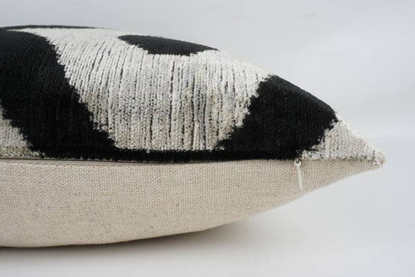 Kissen offwhite-schwarz
