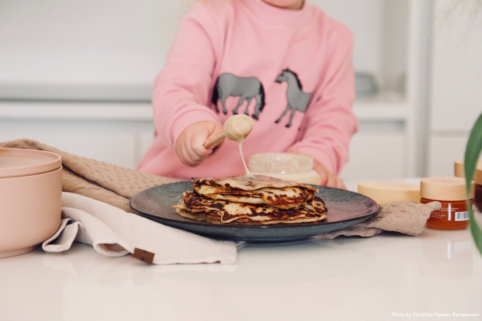 Nordic Honey – Creamy Dreamy (250g) Nordic_Honey_organic_honey_250g_Creamy_Dreamy_Christina_Hansen_Romppanen_2