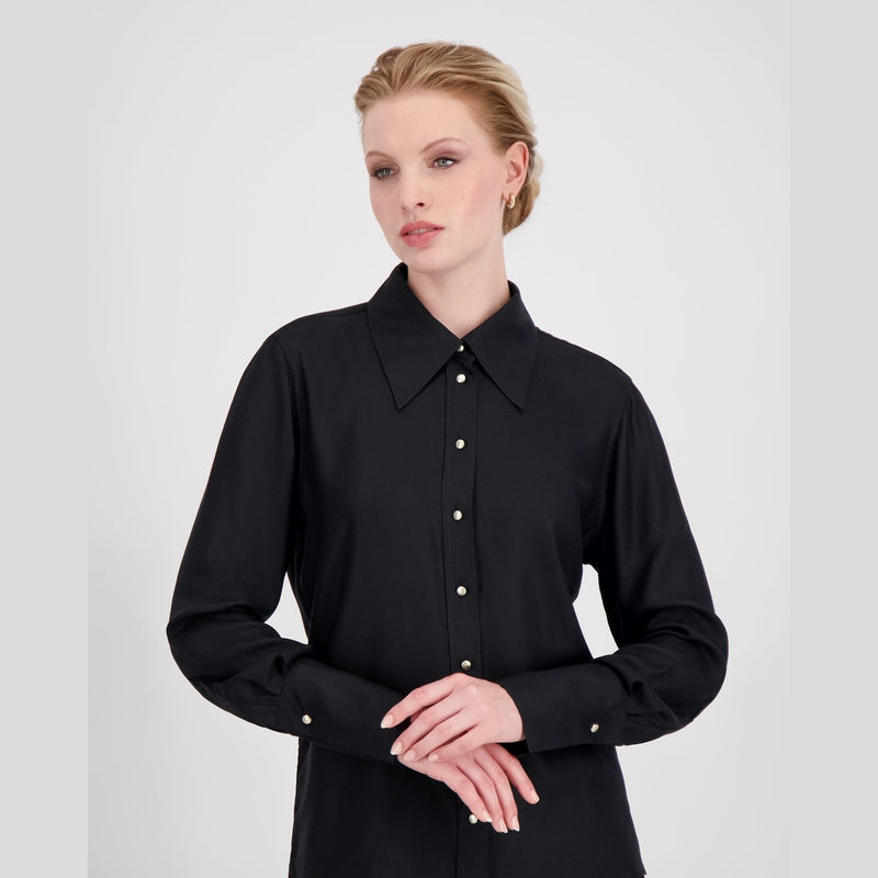 Klassische Bluse aus Ecovero-Viskose mit modernem Kragen