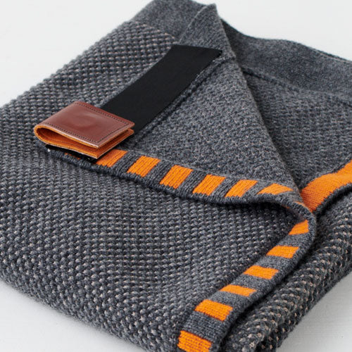 Eleganter Woll-Wickel mit Leder-Verschluss - Belmondo Grau-Orange